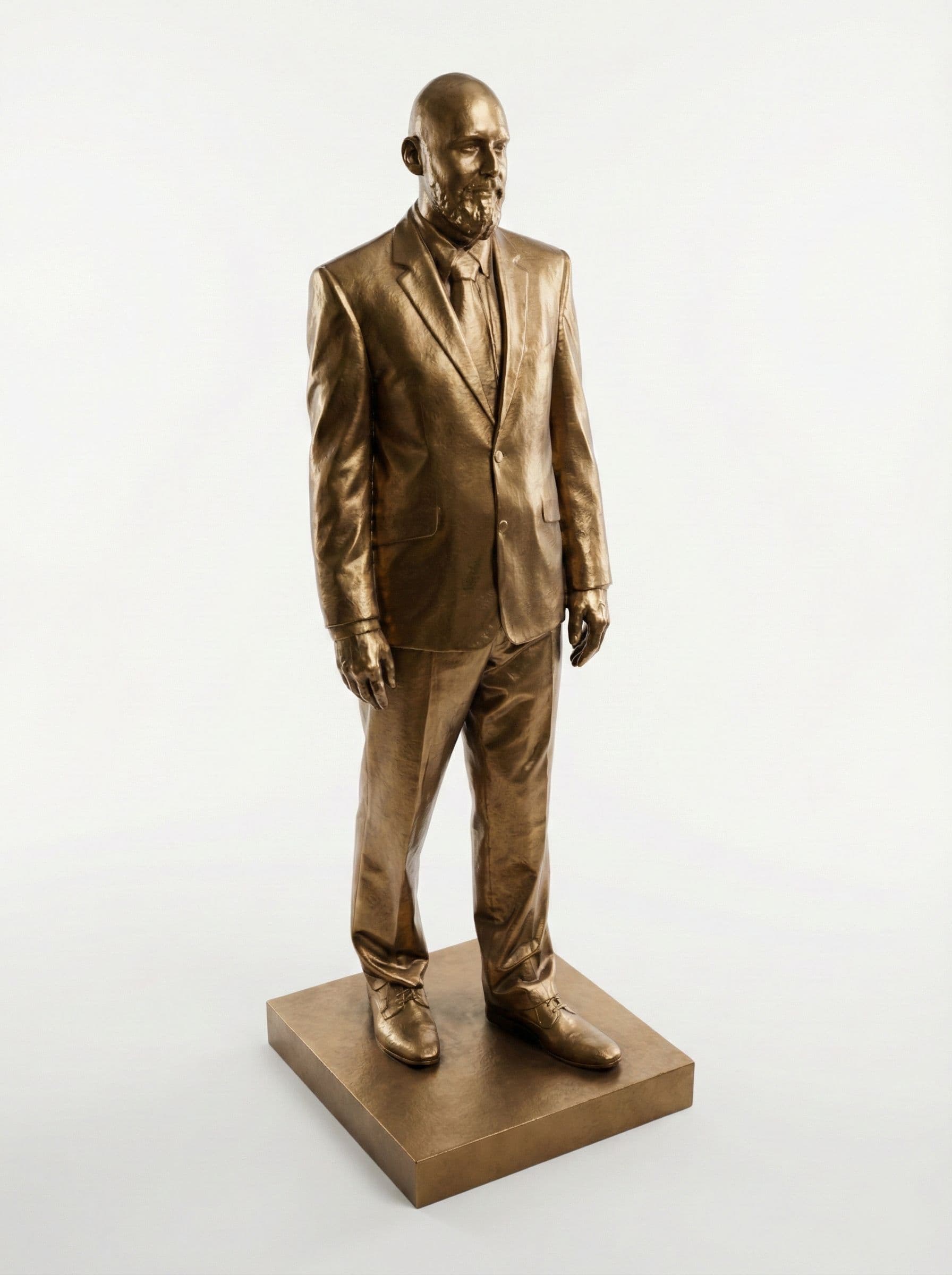 Georgi Uzunov — Sculptor